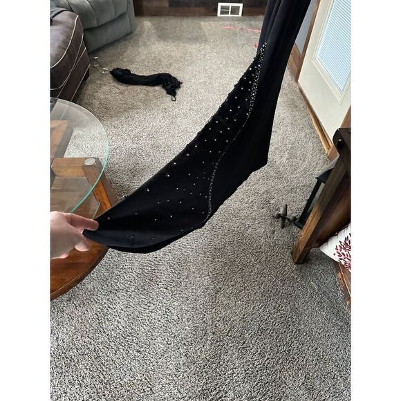 2 for 1   1-Black formal gown plus another dress free - Picture 4 of 12